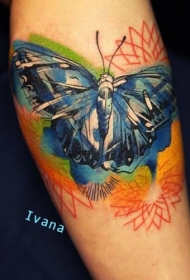 好看的琉璃蝴蝶纹身图案