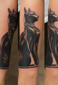 手臂奇妙的埃及猫雕像纹身图案