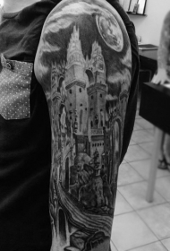 手臂华丽的写实黑灰中世纪城堡纹身图案