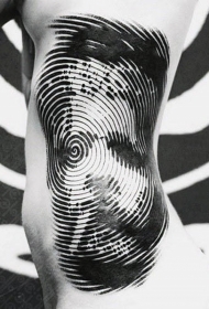 侧肋黑白催眠装饰纹身图案