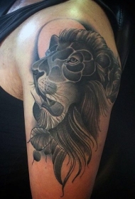 卡通风格黑白狮子头大臂纹身图案