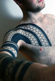 简单的黑色波利尼西亚图腾手臂纹身图案