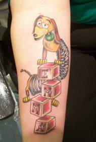 有趣的卡通弹簧狗玩具纹身图案