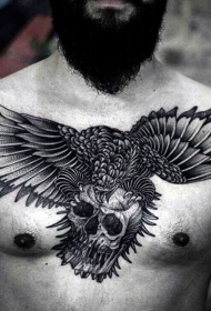 飞行鹰与人类骷髅黑白胸部纹身图案