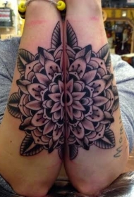 黑色小臂印度教花卉纹身图案