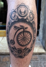 小腿old school黑色自行车纹身图案