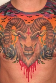 胸部old school恶魔血腥山羊头与花朵和蝙蝠纹身图案