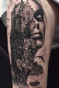 大腿黑白城堡岩石与女性肖像纹身图案