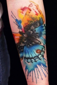 奇妙的水彩风格蝴蝶纹身图案