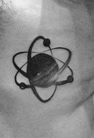 侧肋黑色令人毛骨悚然的原子符号纹身图案