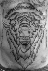 腹部黑色线条难以置信的公牛纹身图案