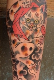 彩色斑斓的猫纹身图案