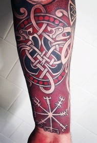 小臂红色凯尔特结与各种符号纹身图案
