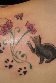 黑色猫触摸花朵纹身图案