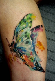 漂亮的彩色蝴蝶纹身图案