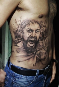 侧肋惊人的黑灰斯巴达国王肖像纹身图案