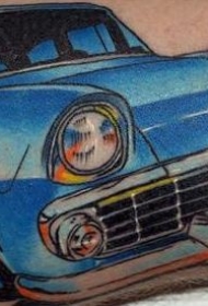 蓝色的汽车纹身图案