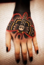 手臂神秘彩色蝴蝶骷髅纹身图案