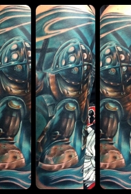 手臂著名的彩色卡通机器人纹身图案