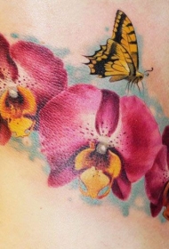 奇妙的蝴蝶兰花朵与黄蝴蝶纹身图案