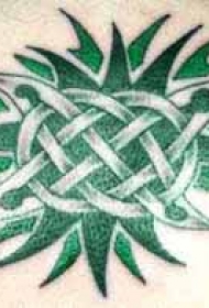 绿色的凯尔特花纹纹身图案