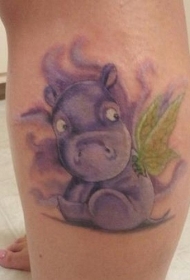 小腿可爱的紫色卡通河马纹身图案