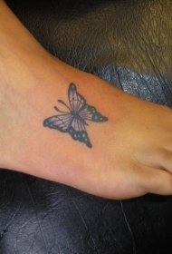可爱小蝴蝶脚背纹身图案