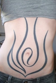 腹部简约黑色曲线纹身图案