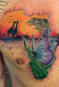 胸部彩色非洲风景与长颈鹿与蝴蝶纹身图案
