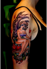 女色大臂色彩鲜艳的精灵蘑菇纹身图案