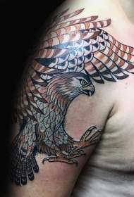 大臂非常详细的鹰纹身图案
