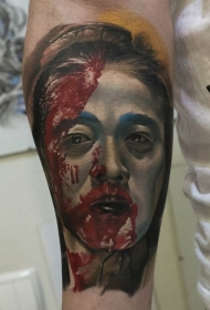 手臂逼真的血腥的艺妓肖像纹身图案
