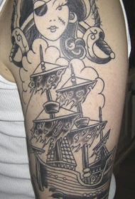 肩部黑灰海盗女孩和船只纹身图案
