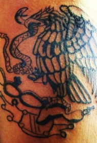 鹰杀蛇纹身图案