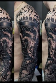 男性花臂灰色火炬手纹身图案