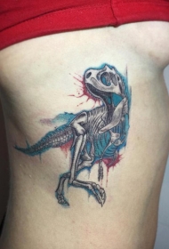 侧肋插图式彩色恐龙骨架纹身图案