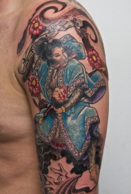 肩部彩色日本武士纹身图片