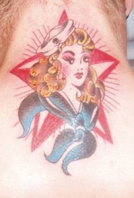 颈部彩色性感女水手纹身图案