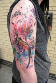 肩部水彩风格海盗船纹身图案