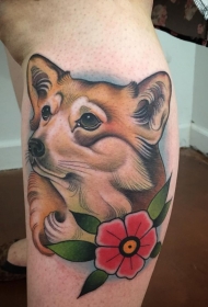 腿部彩色可爱的狗与花纹身图案