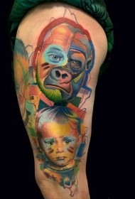 大腿彩色猩猩与小男孩肖像纹身图案