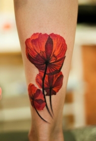 腿部逼真可爱的红色罂粟花纹身图案