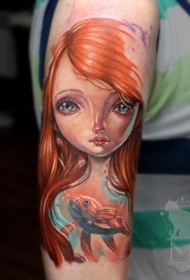金鱼和可怜小女孩肖像纹身图案