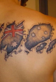 肩部彩色带有澳大利亚国旗的纹身