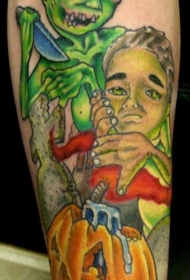 腿部彩色绿色的僵尸纹身图案