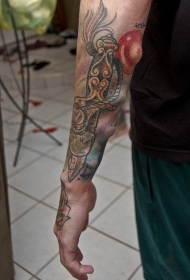 手臂漂亮的匕首纹身图案