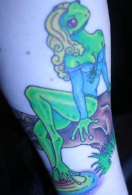 腿部彩色青蛙小姐美女纹身图案