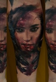 小臂彩色恐怖风格血腥女人脸纹身图案