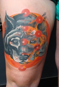 大腿彩色狗头像和元素符号纹身图案