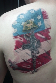 后肩彩色美国国旗军事纪念纹身